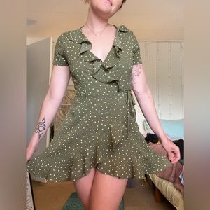 S polkadot mini wrap dress